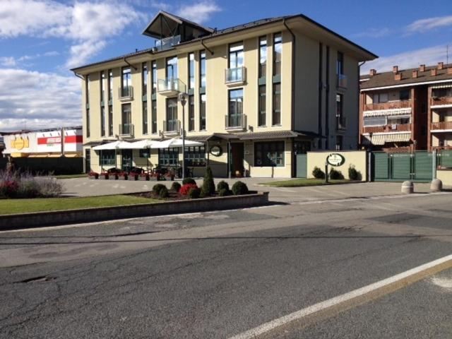 Albergo Ristorante San Marco Carmagnola Exterior photo