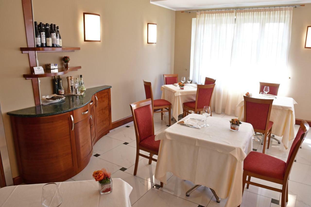 Albergo Ristorante San Marco Carmagnola Exterior photo